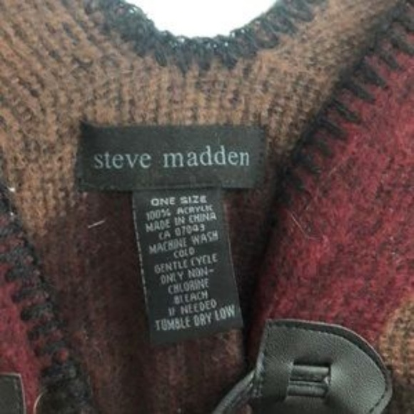 Steve Madden Burgundy and Grey Cape - Picture 3 of 4